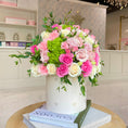 Load image into Gallery viewer, Pretty in petals