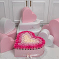 Load image into Gallery viewer, The Fancy Heart - bloomandboxflowers