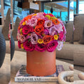 Load image into Gallery viewer, The Autumn Chic - bloomandboxflowers