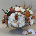 Load image into Gallery viewer, The Autumn Grace Vase
