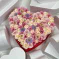 Load image into Gallery viewer, Hey Love Heart - bloomandboxflowers
