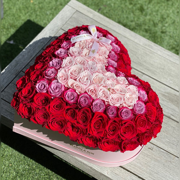 How fab is this gadget #heartbouquet #heartflowers #rosesforlove #rose, bloom  shaper for flowers