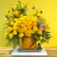 Load image into Gallery viewer, Hey Honey - bloomandboxflowers
