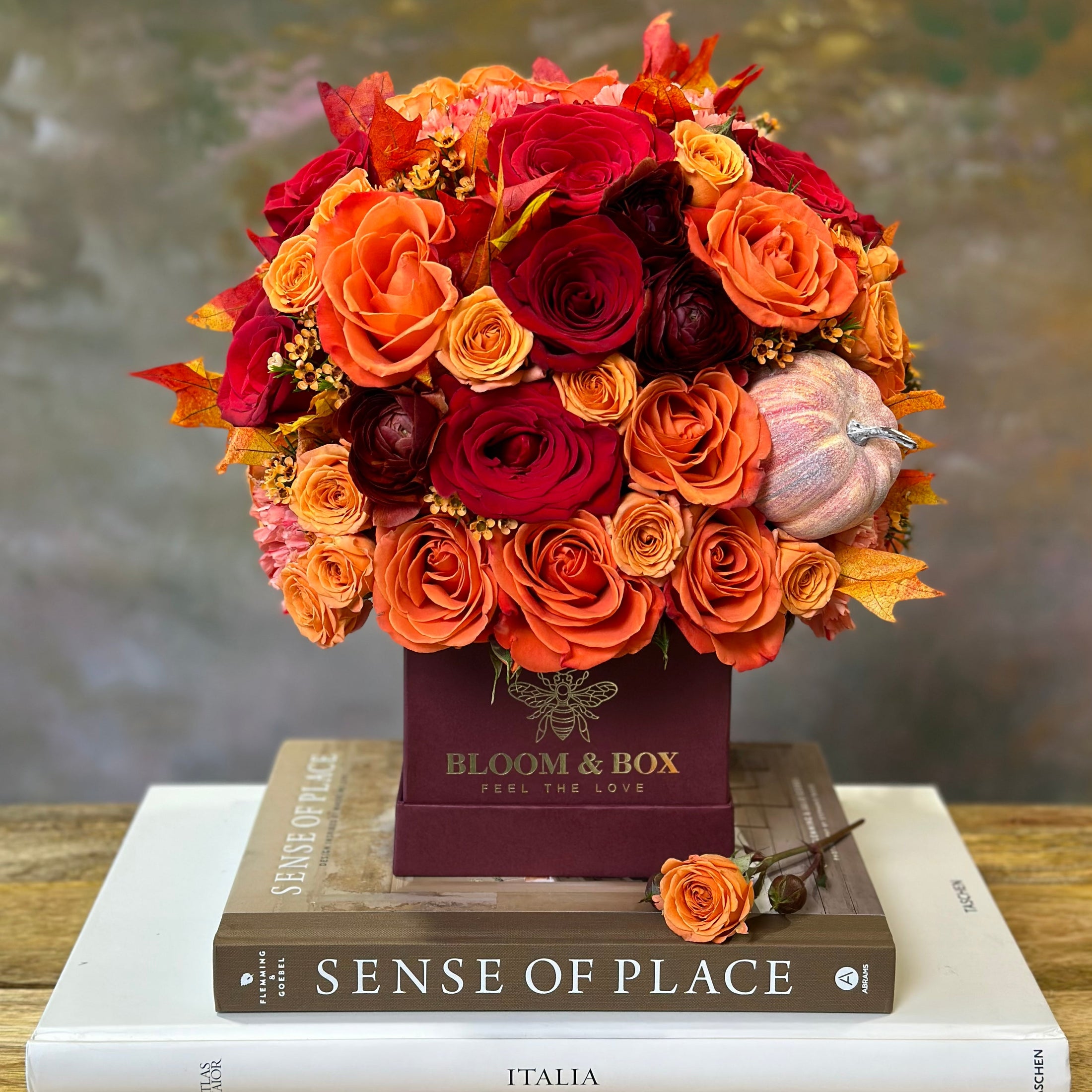 Mrs. Festive - bloomandboxflowers