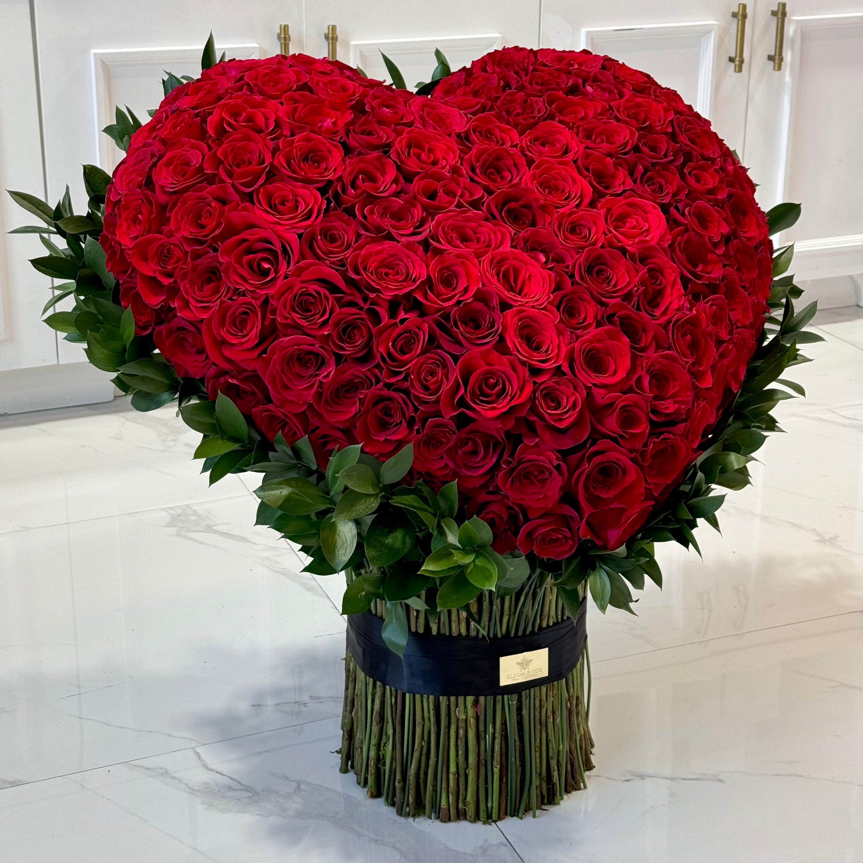 Standing Lover Heart – bloomandboxflowers
