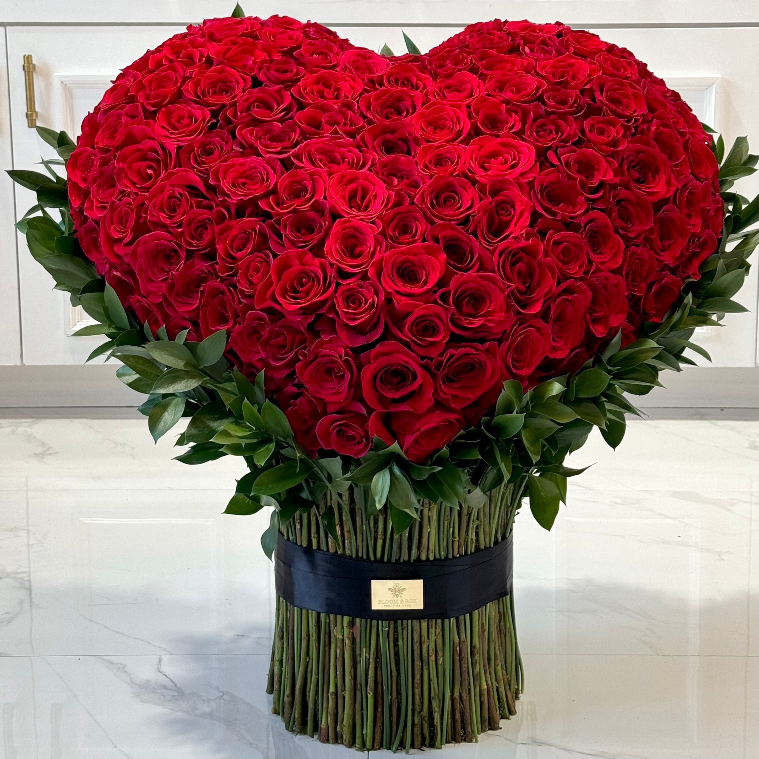 Standing Lover Heart – bloomandboxflowers