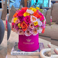 Load image into Gallery viewer, The Brighting Chic - bloomandboxflowers
