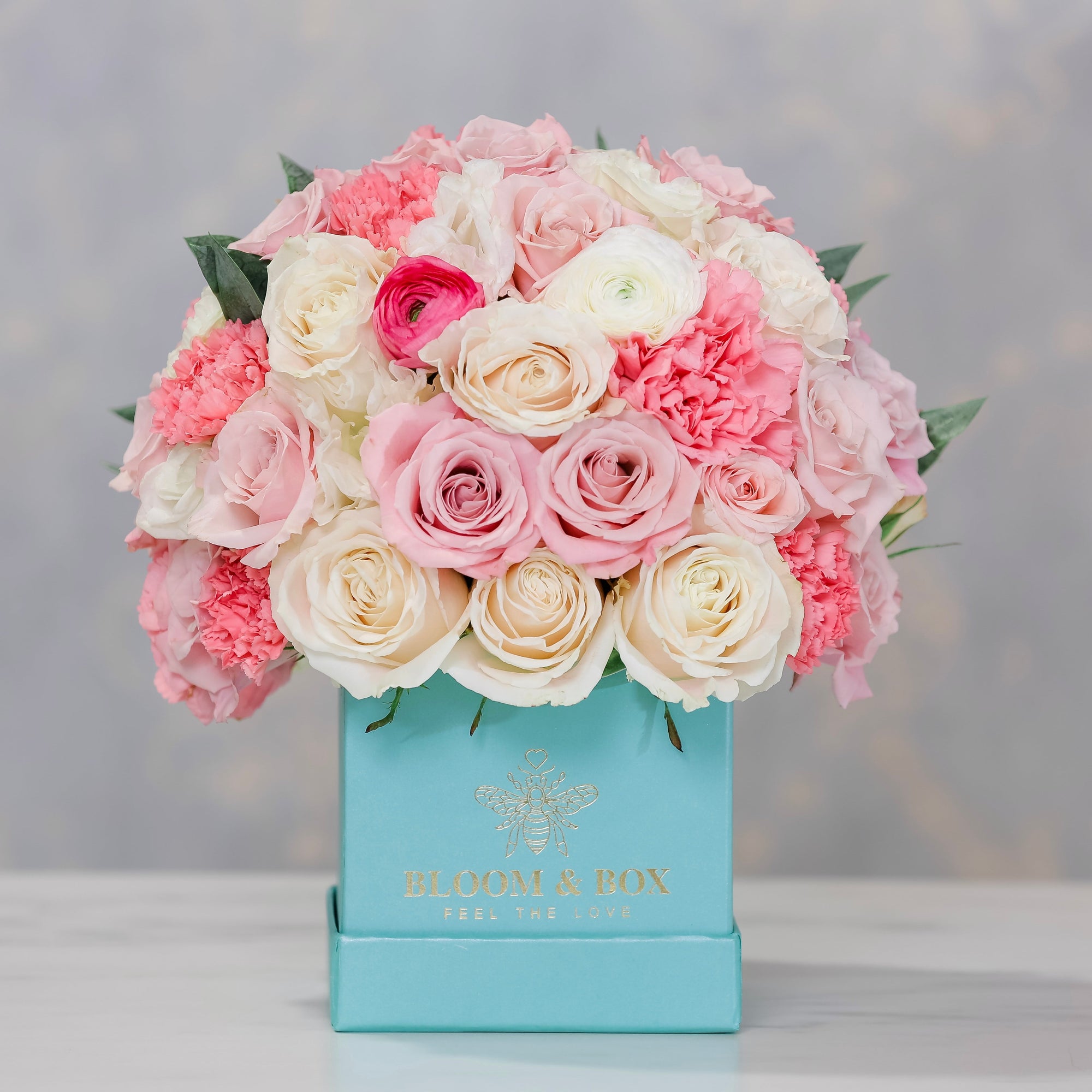 The Tiffany Box - bloomandboxflowers